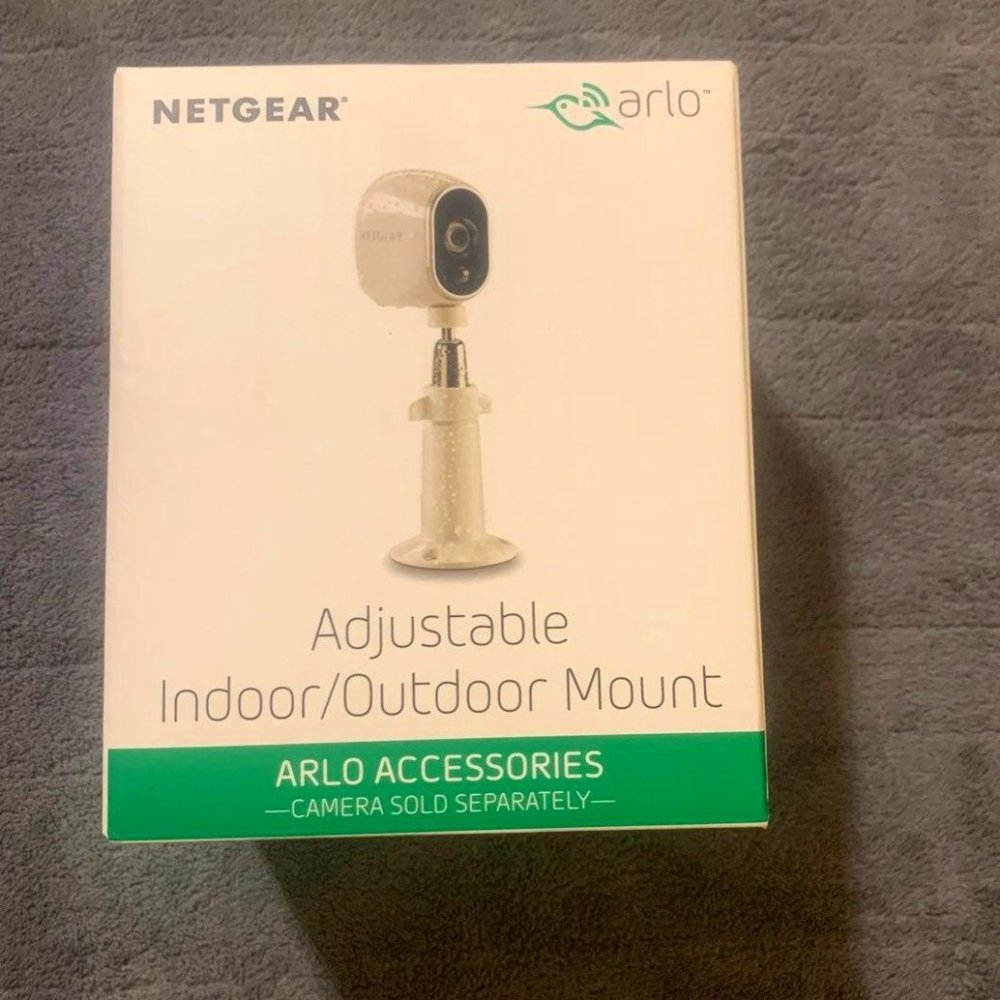 Arlo adjustable mount